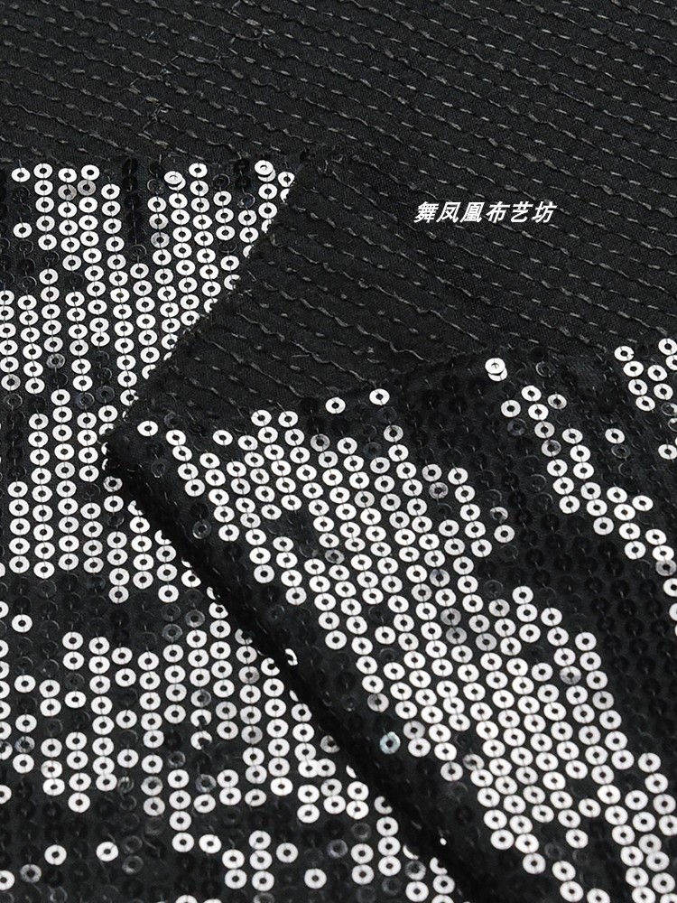 ชุดเดรสผ้าปักเลื่อมยืดหยุ่นสูง - Crystal Mesh Fabric บทวิจารณ์และราคา