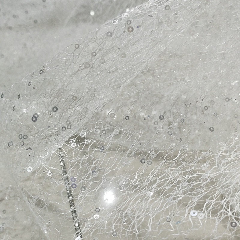 ผ้าตาข่ายปักเลื่อมสีขาวทอง แต่ - Crystal Mesh Fabric บทวิจารณ์และราคา